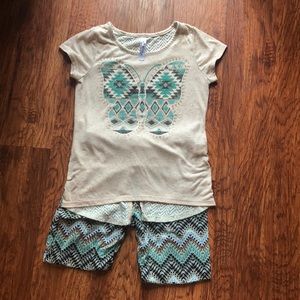 Girls tee and leggings set